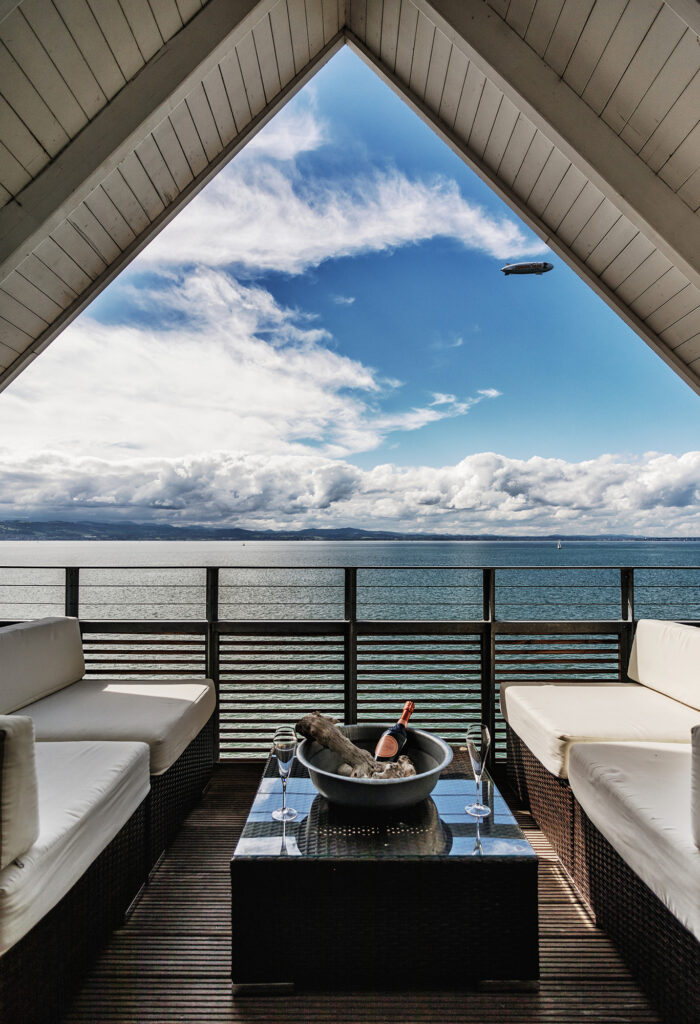 Balkon mit Aussicht auf den Bodensee in der Deluxe Suite im Hotel Seevital in Langenargen am Bodensee